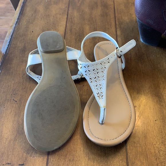 Sandals - Picture 2 of 2